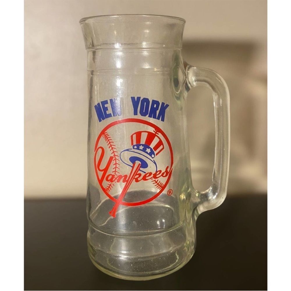 Vintage New York Yankees Glass 16 oz Beer Mug